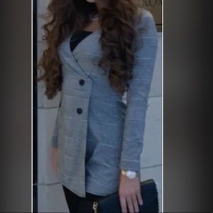 Super cute short romper like new!